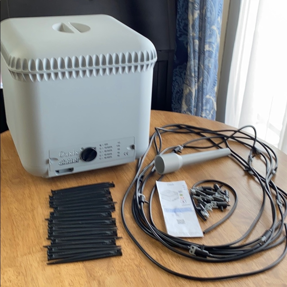 Claber Oasis 8053 Houseplant Self-Watering System